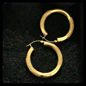14k gold hoop earrings